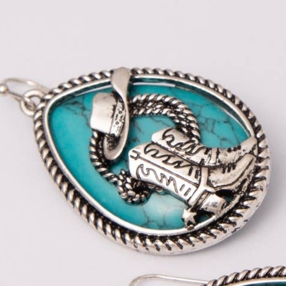 Western Hat & Boot Turquoise Teardrop Dangle Earrings


Western Earrings - Picture 3 of 3